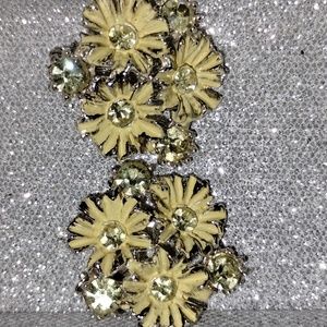Hi end vintage gold and rhinestone flower earrings~clip-ons